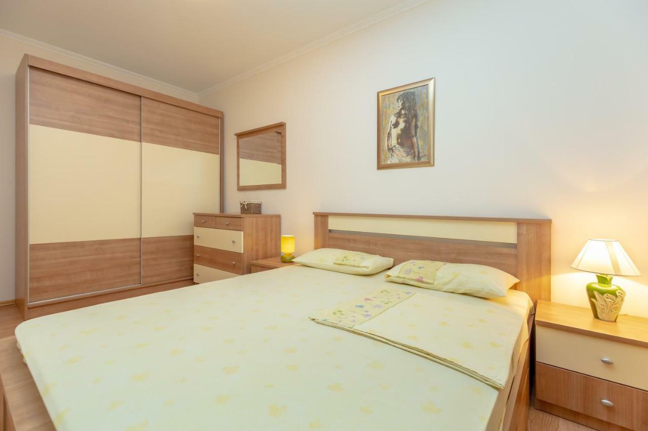 Apartment Ammor With Free Parking Дубровник Екстер'єр фото